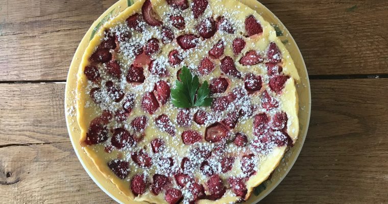 aardbeien clafoutis of aardbeien flaugnarde