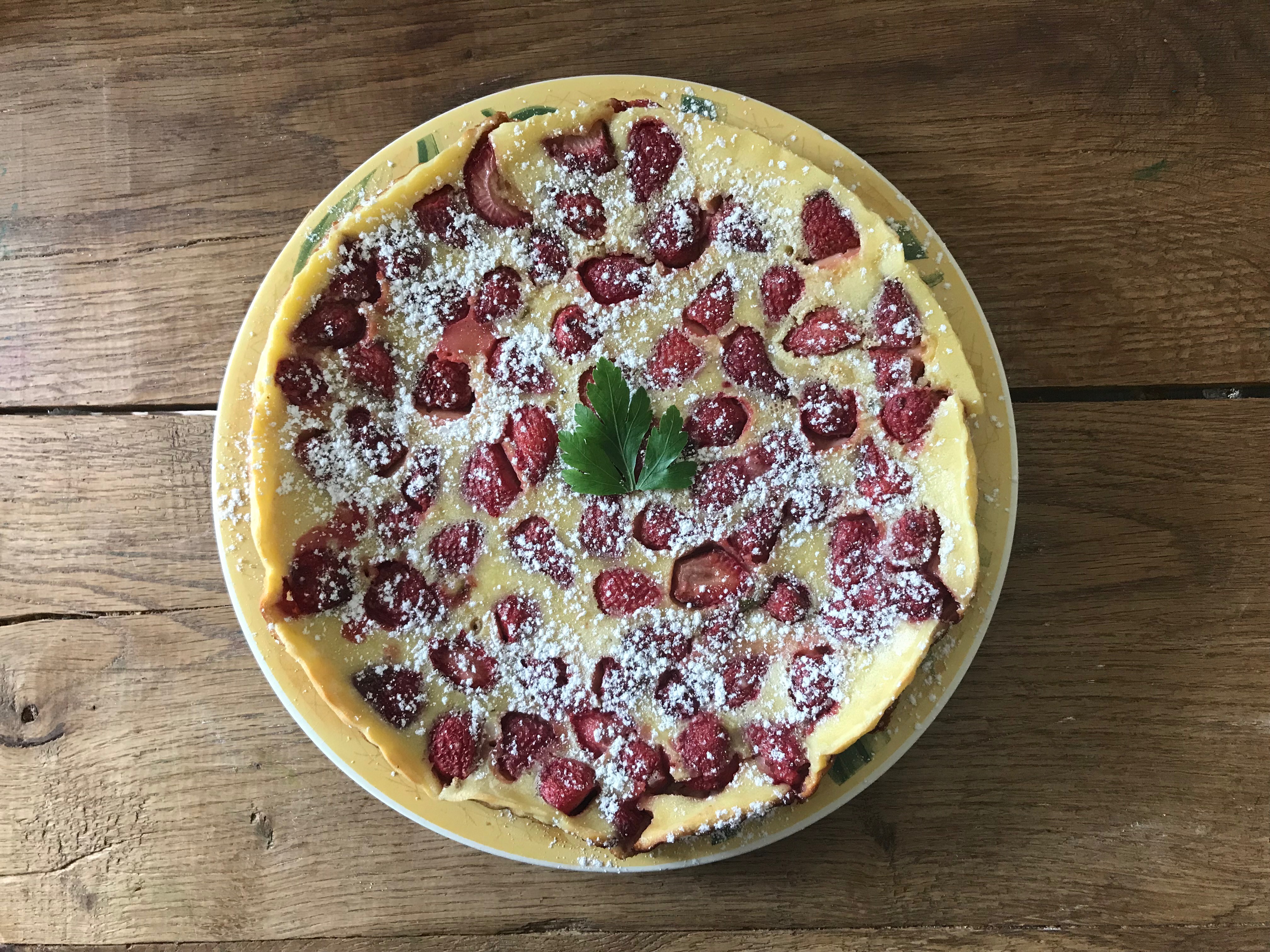 aardbeien clafoutis of aardbeien flaugnarde
