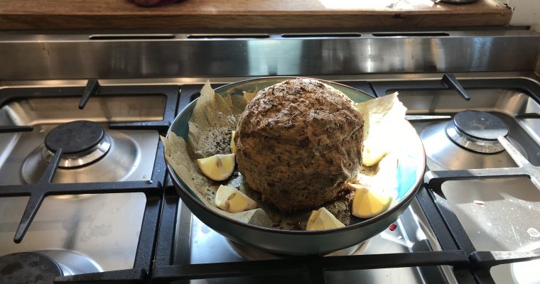hele knolselderij uit de oven van Ottolenghi